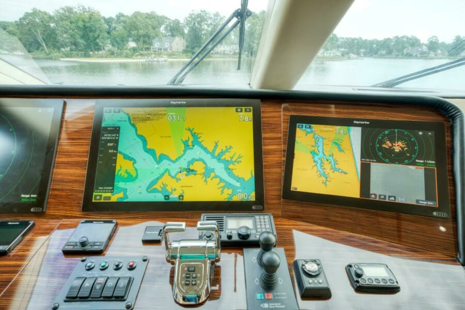 2007 Hatteras 80 Enclosed Bridge - Photo 52
