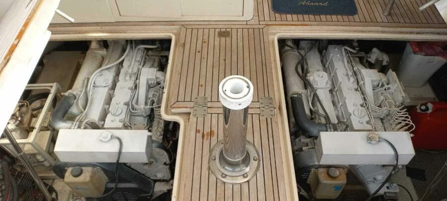 2004 Mikelson 43 Sportfisher