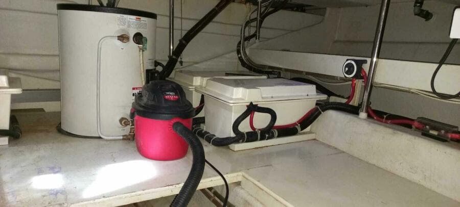 2004 Mikelson 43 Sportfisher