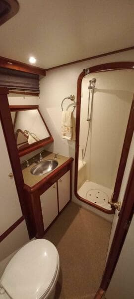 2004 Mikelson 43 Sportfisher