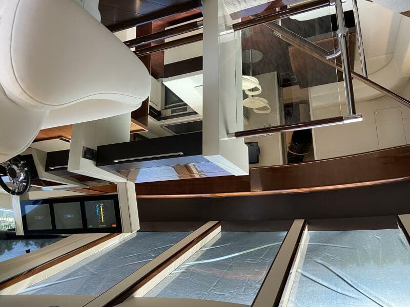 2009 Lazzara Yachts LSX 75