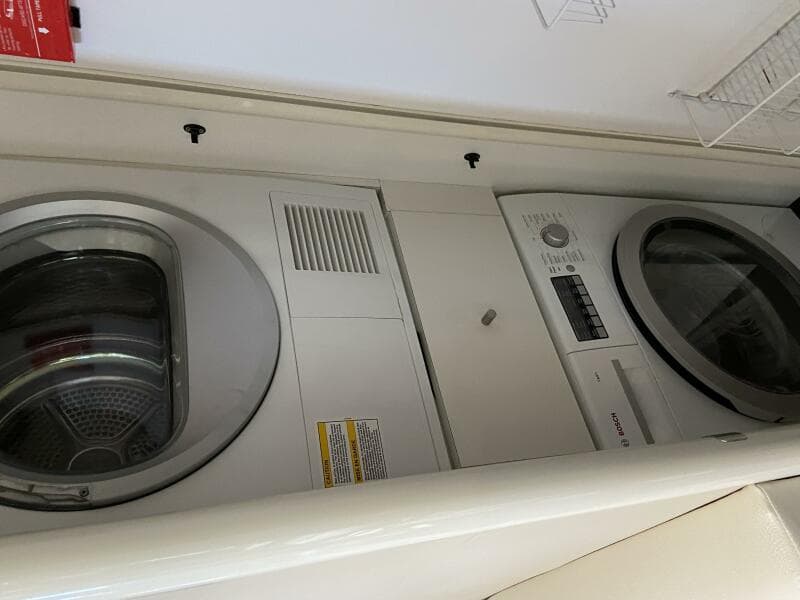 2009 Lazzara Yachts LSX 75