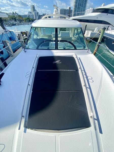 2010 Sea Ray 450 Sundancer