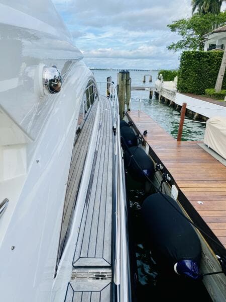 2010 Sunseeker Predator 60