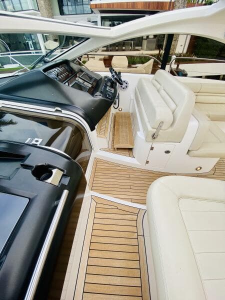 2010 Sunseeker Predator 60