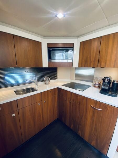 2010 Sunseeker Predator 60