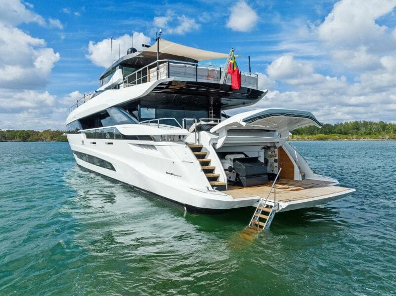 2020 Mangusta 33M Gransport