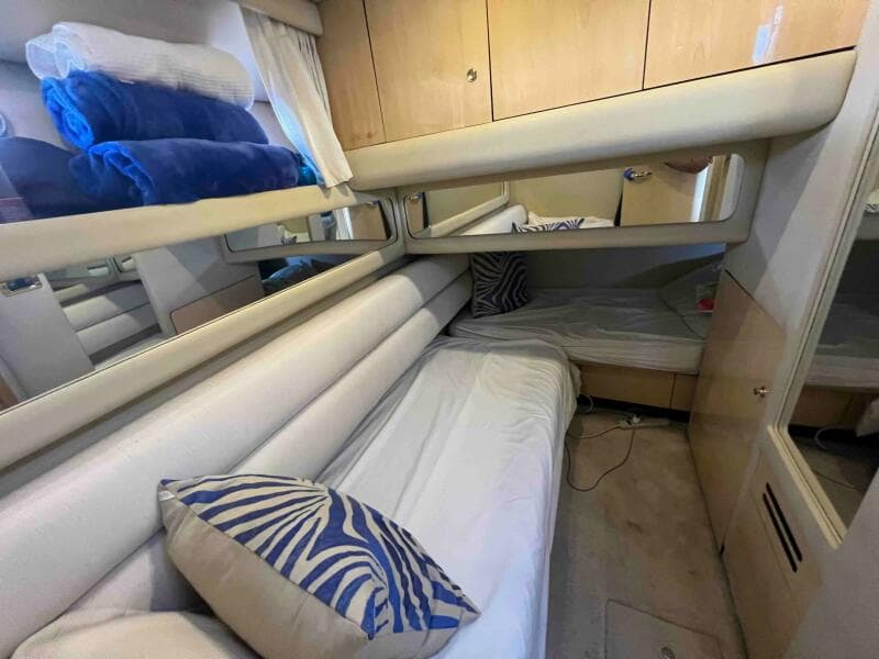 2001 Sea Ray 480 Sedan  Bridge - Photo 24