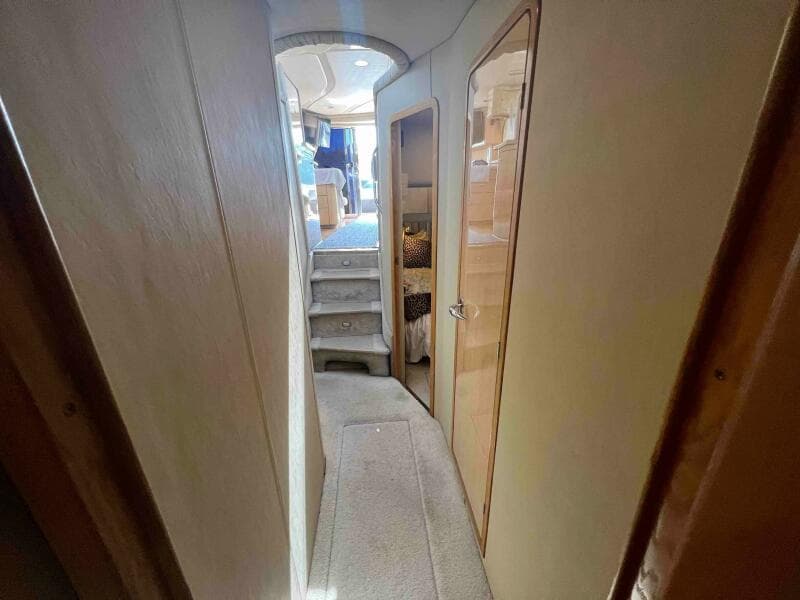 2001 Sea Ray 480 Sedan  Bridge - Photo 26