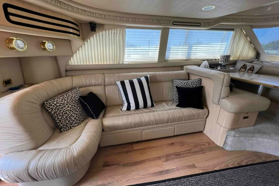2001 Sea Ray 480 Sedan  Bridge - Photo 16