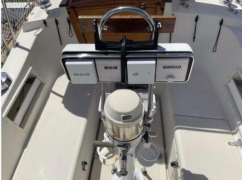 1994 Pacific Seacraft Crealock 37