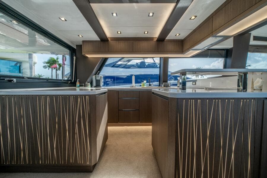 2019 Galeon 640 FLY