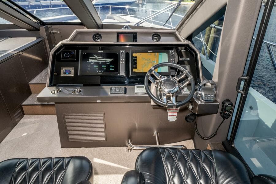 2019 Galeon 640 FLY