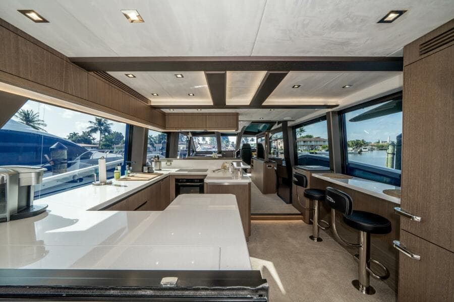 2019 Galeon 640 FLY