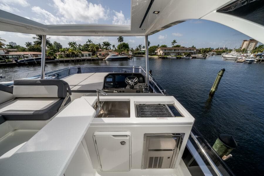 2019 Galeon 640 FLY