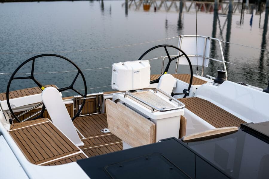 2023 Hanse 418