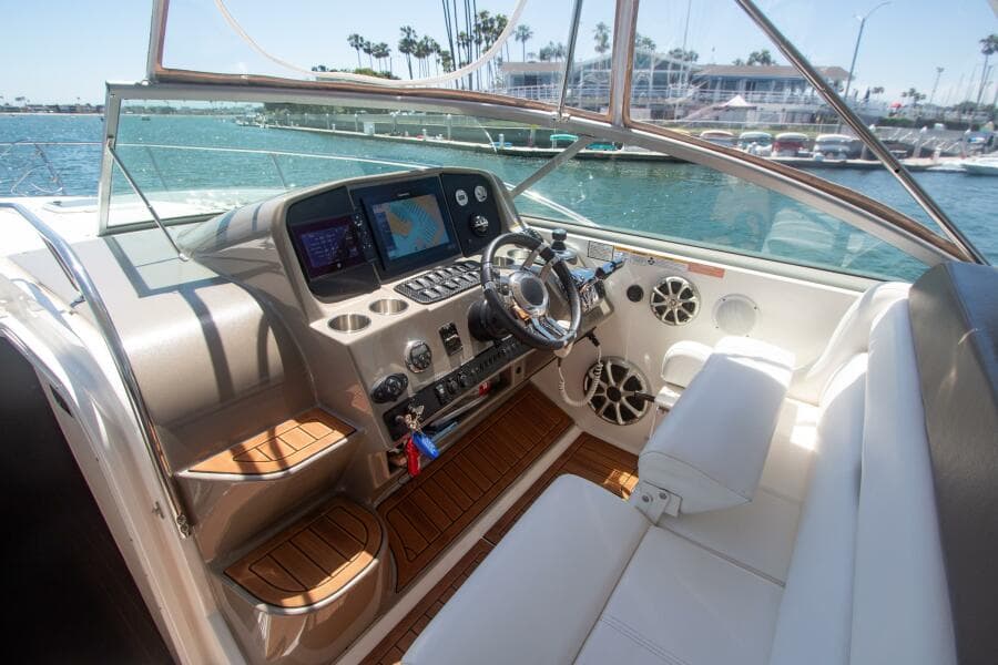 2008 Rinker 40 Express Cruiser