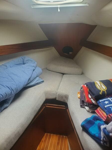 1985 Beneteau First 375