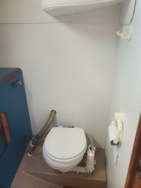 1985 Beneteau First 375