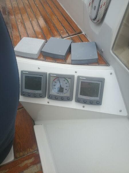 1985 Beneteau First 375