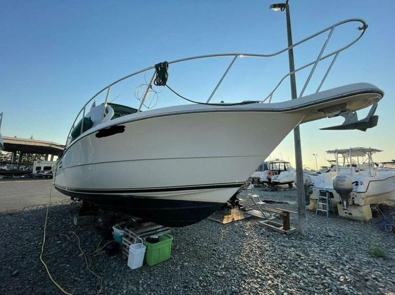 1998 Pursuit 3000 Express