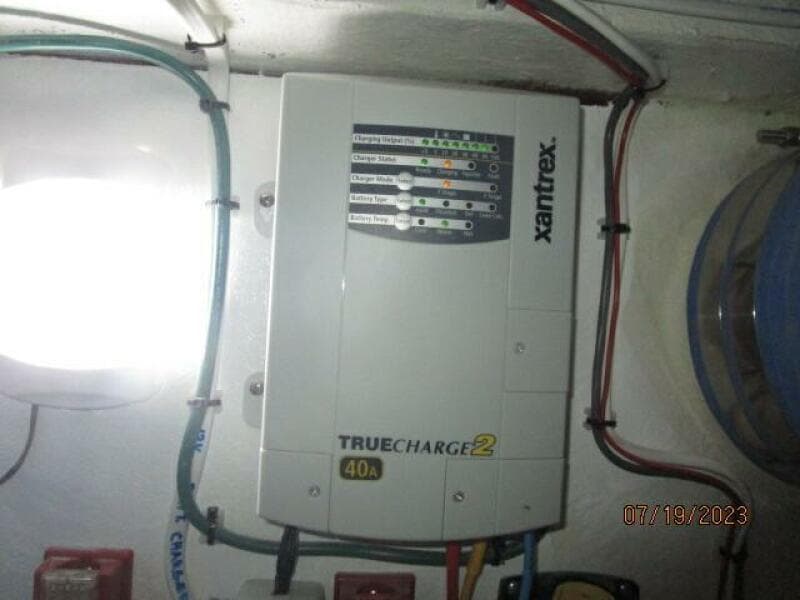 43' Flowers battery charger