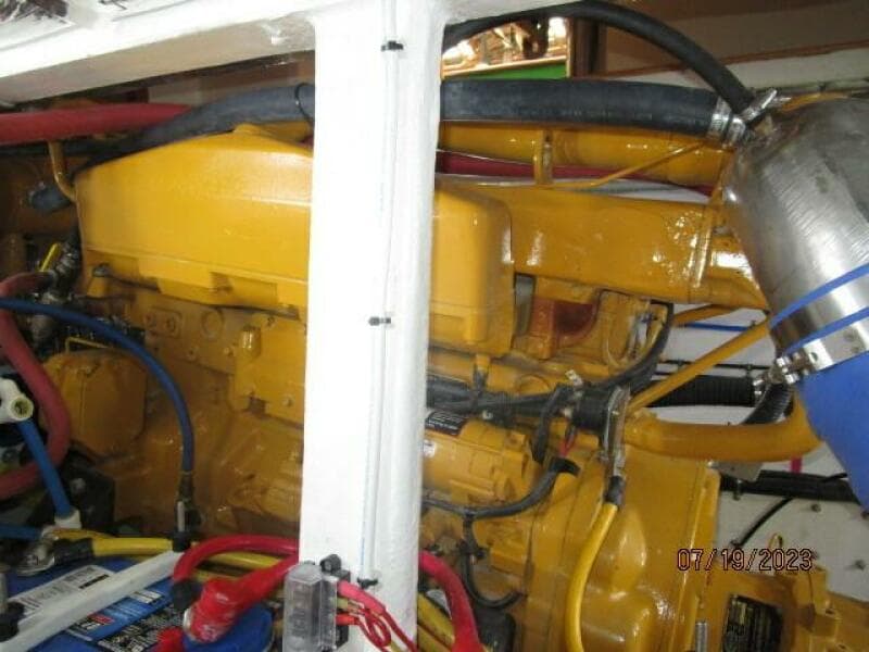 43' Flowers main engine2