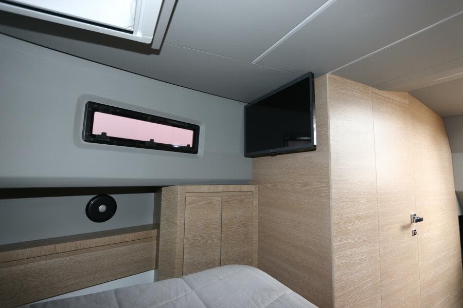 2024 Astondoa 377 Coupe Outboard