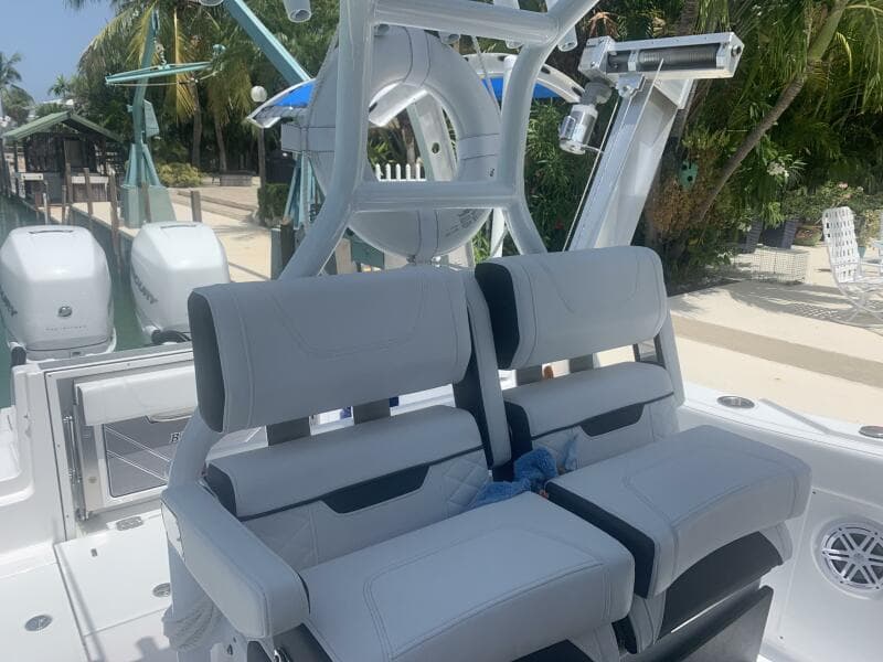 2023 Blackfin 302 CC