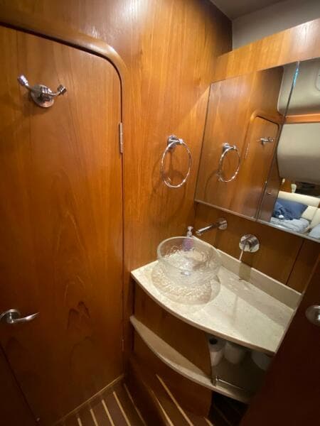 2009 Tiara Yachts 4300 Sovran