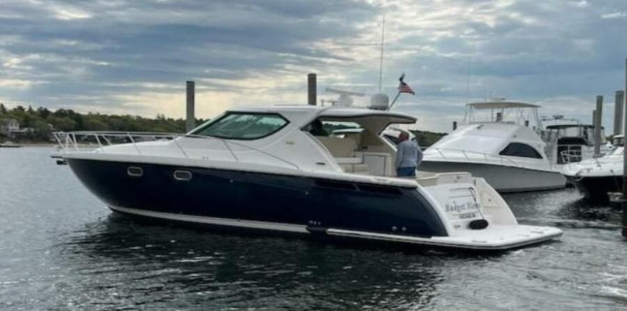 2009 Tiara Yachts 4300 Sovran