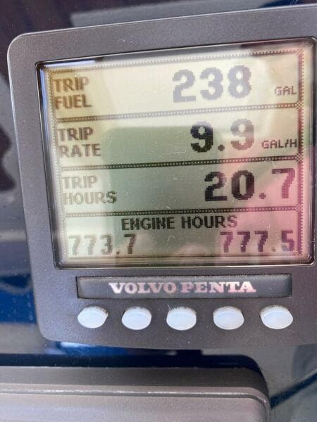 2009 Tiara Yachts 4300 Sovran