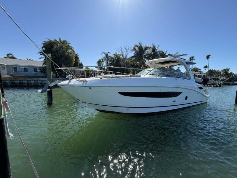2016 Sea Ray 350 Sundancer