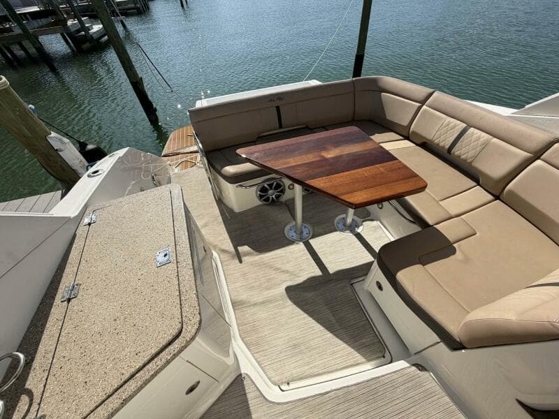 2016 Sea Ray 350 Sundancer