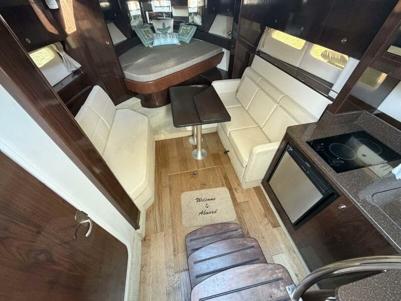 2016 Sea Ray 350 Sundancer