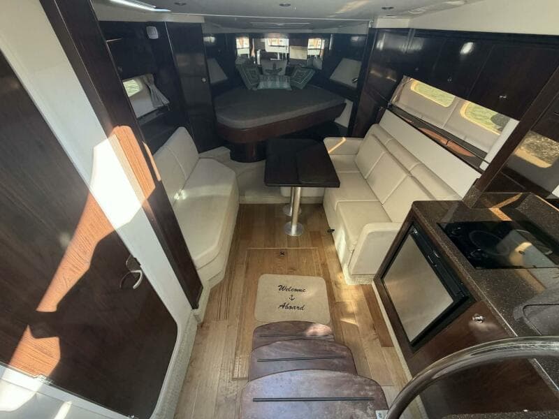 2016 Sea Ray 350 Sundancer