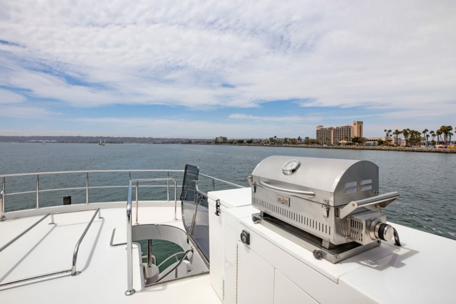 2009 Ocean Alexander 74 Flybridge - Photo 38