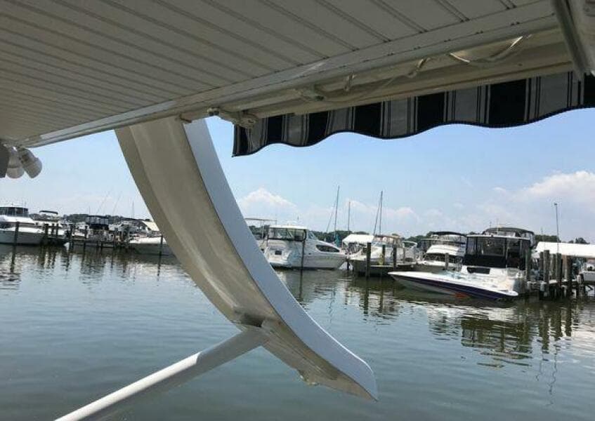 2017 Sumerset Houseboat