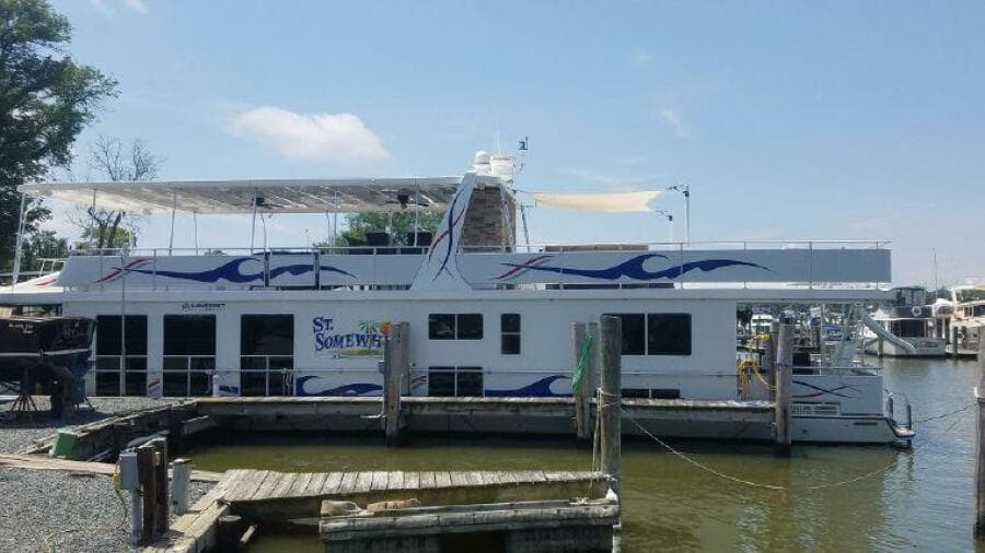 2017 Sumerset Houseboat