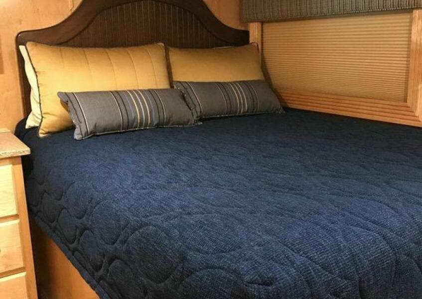 2017 Sumerset Houseboat