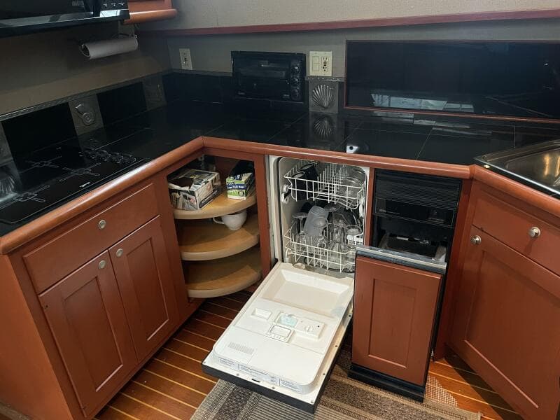 1965 Hatteras Motor Yacht