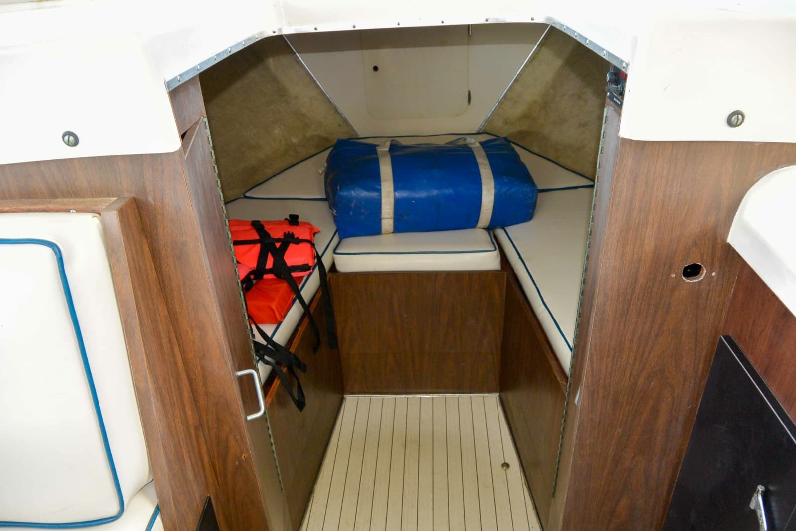 1972 Bertram Fly Bridge Cruiser - Photo 34