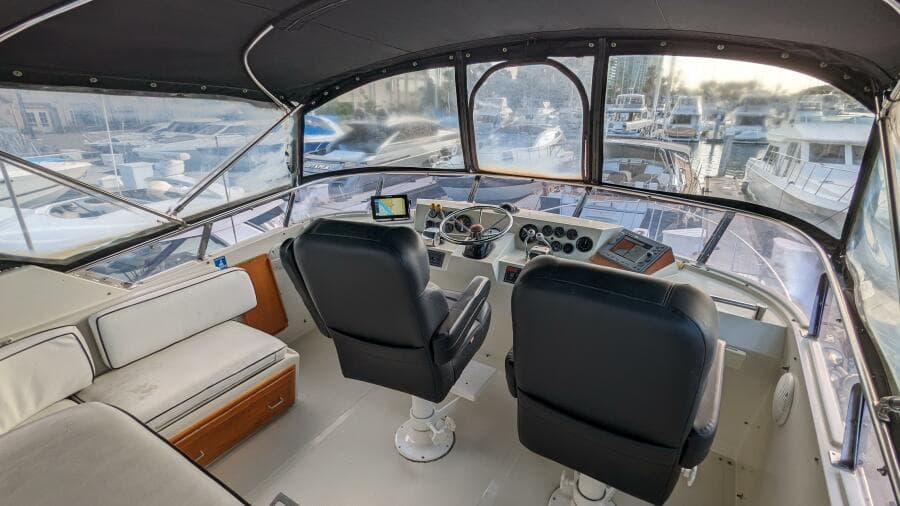 1989 Camargue Motoryacht - Photo 10