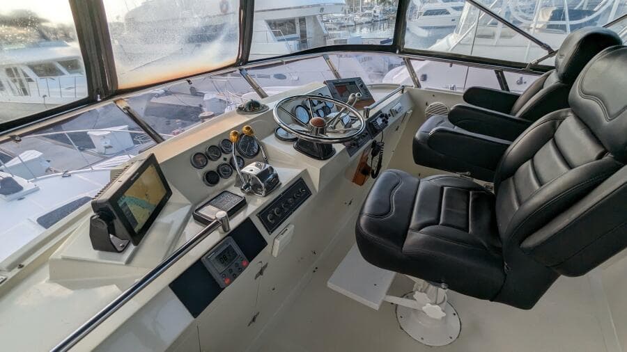 1989 Camargue Motoryacht - Photo 13