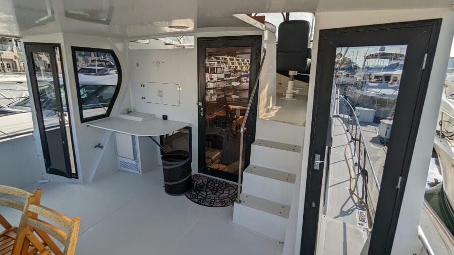 1989 Camargue Motoryacht - Photo 8