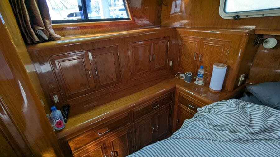 1989 Camargue Motoryacht - Photo 48