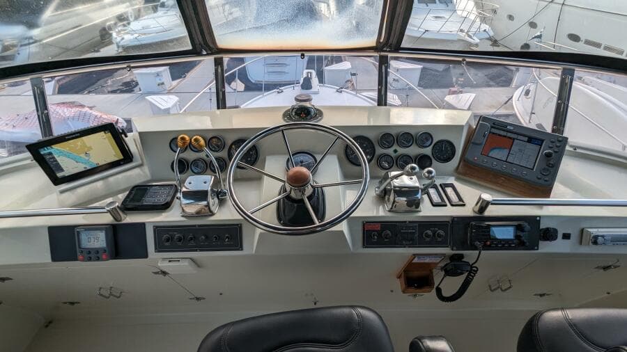 1989 Camargue Motoryacht - Photo 14