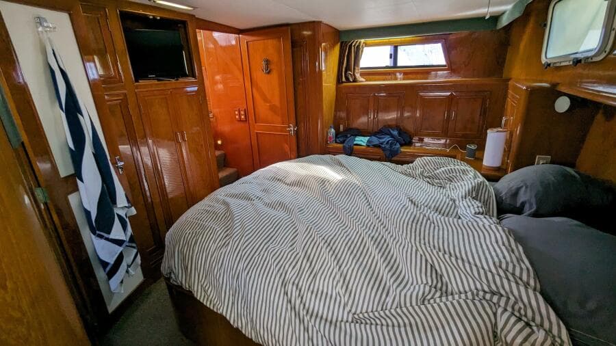 1989 Camargue Motoryacht - Photo 46
