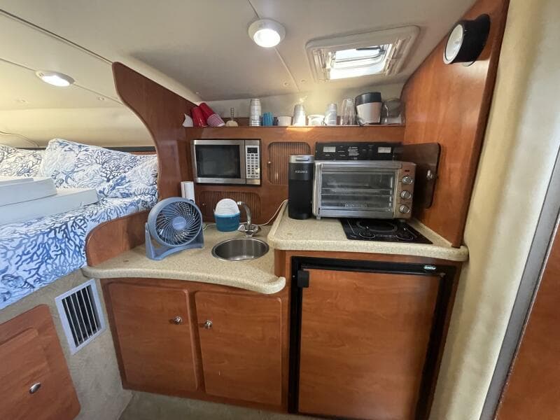 2006 Rinker Express Cruiser