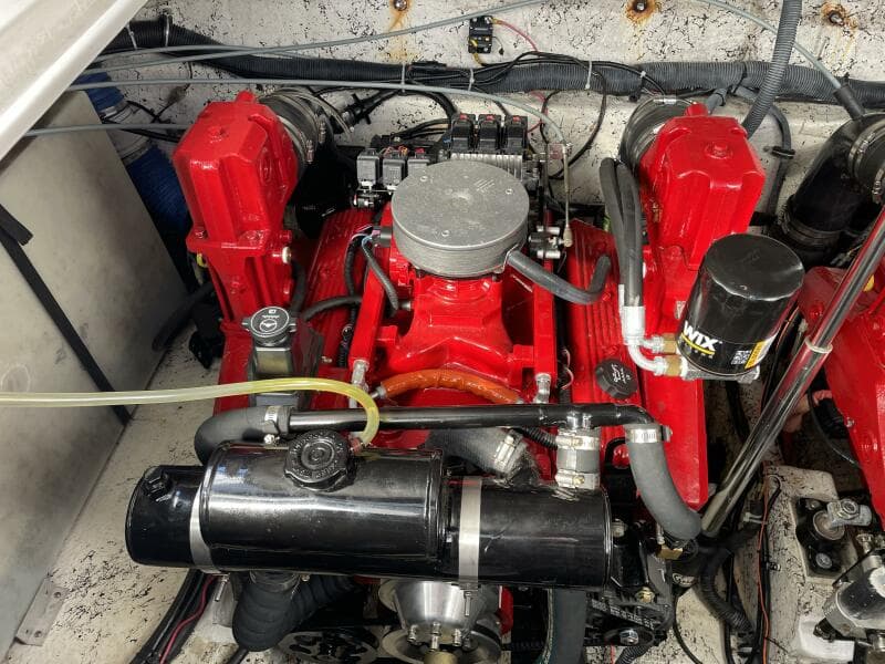 2006 Rinker Express Cruiser